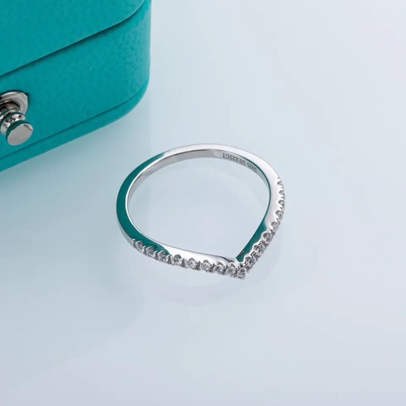 1.5mm Moissanite Dainty V-Band, Sterling Silver - Picture 6 of 8